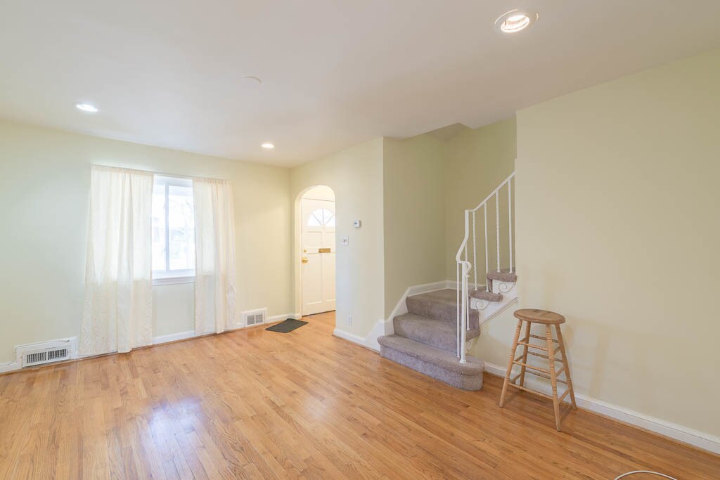 Primary Photo - 2212 13th St NE