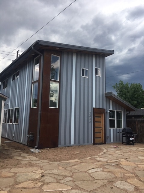 Foto del edificio - 2443 S Acoma St
