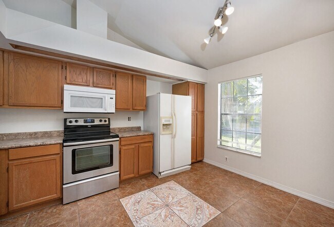 Foto del edificio - 102 Candlewick Ct