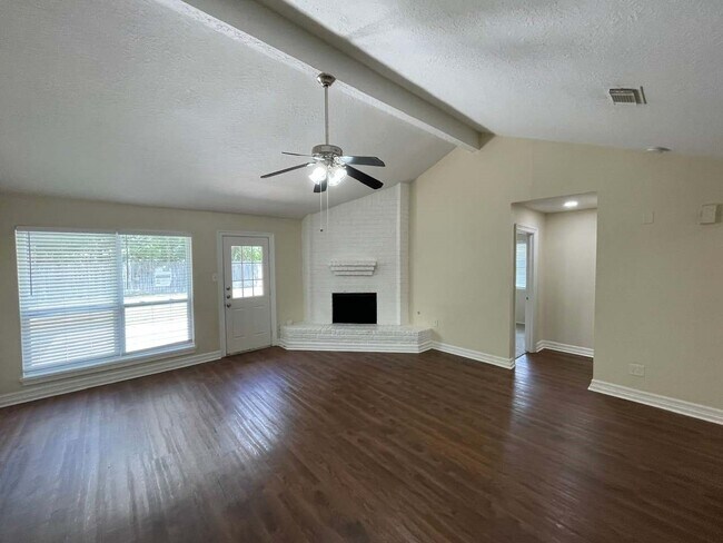 Building Photo - 9422 Chartermoss Cir