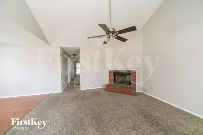 Foto del edificio - 5802 Ashridge Pl