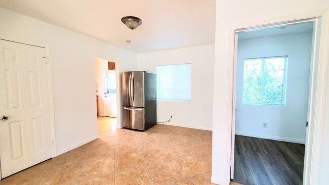 Building Photo - 4085 Carlota Blvd