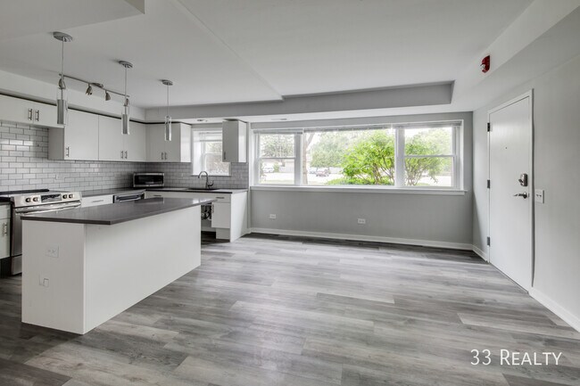 Foto del edificio - 531 N Ridge-007