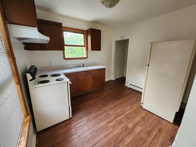Cocina de 10x10,5 - 8 Orient Ave