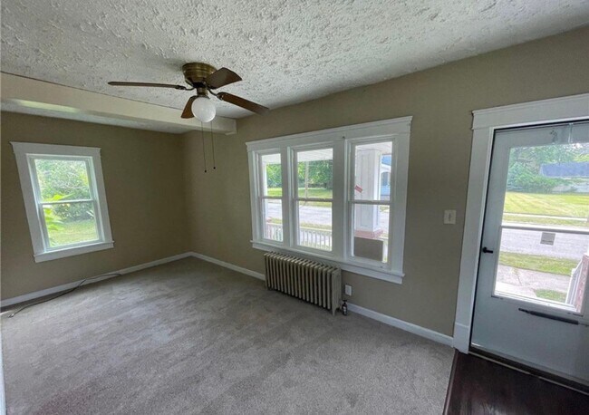 Building Photo - Maple Heights Single-Family 3Bd 2Ba!