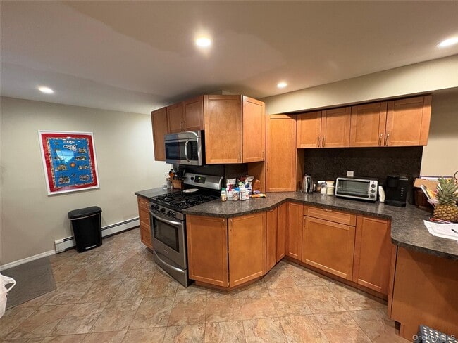 Building Photo - 191 Atlantic Pl