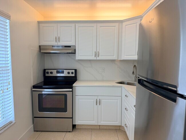 Foto del edificio - 5980 NW 64th Ave