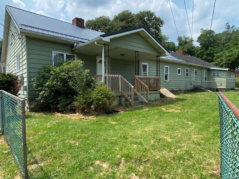 12 Evergreen Rd, Daisytown, PA 15427 House Rental in Daisytown, PA