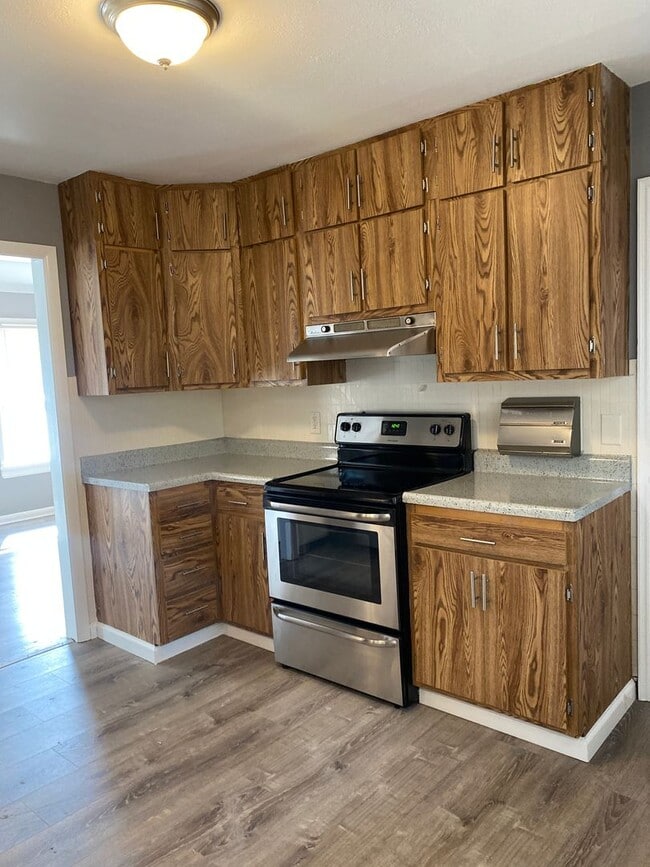 Foto del edificio - COMING SOON! 3B 1b Florissant Home For Rent