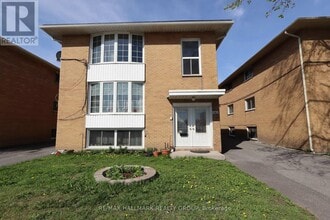 Building Photo - 976 St. Laurent Blvd