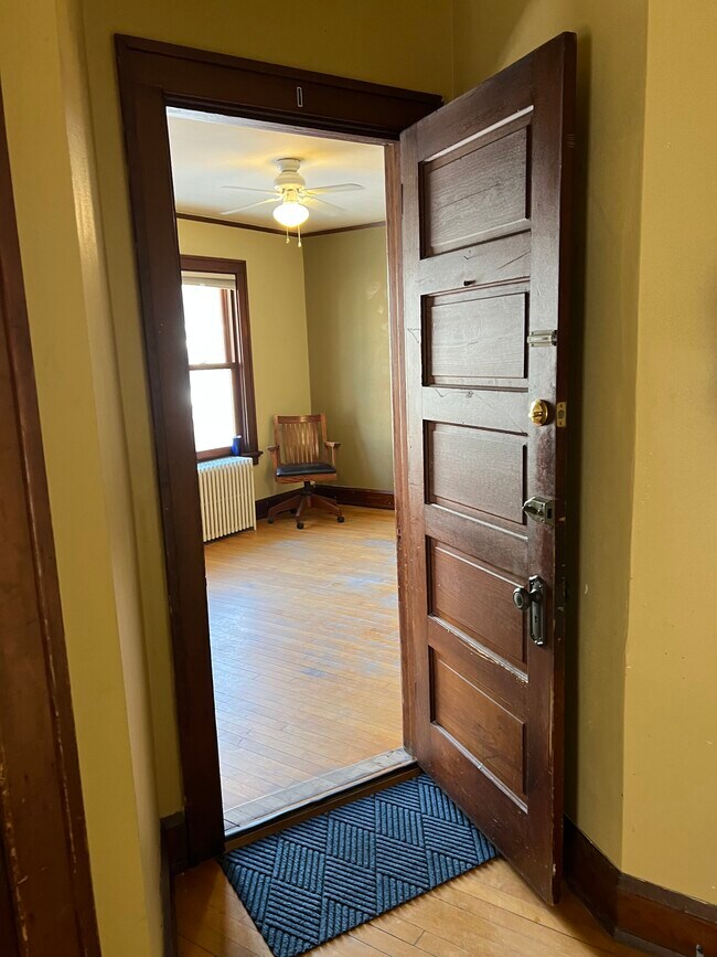 Foto del edificio - 1005 Rutledge Ct