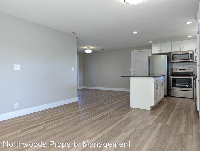 Foto del edificio - 3 br, 1 bath House - 5315 Cody Avenue