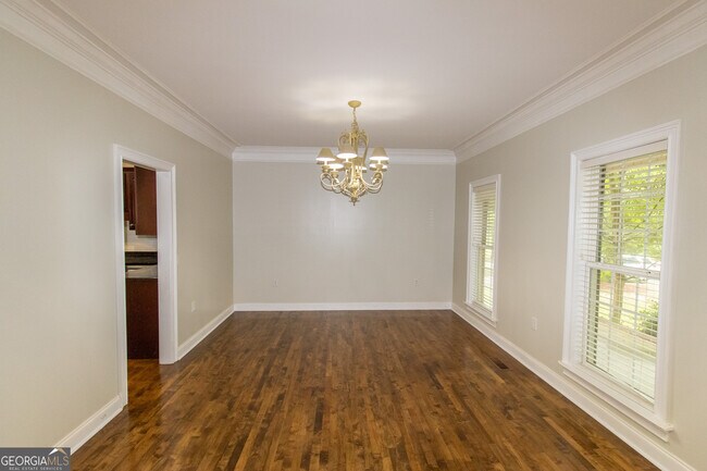 Foto del edificio - 906 Monarch Cir