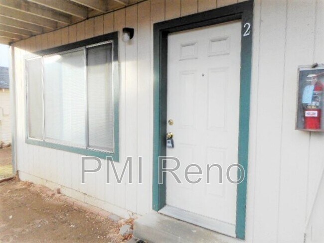 Building Photo - 1340 N Sierra St