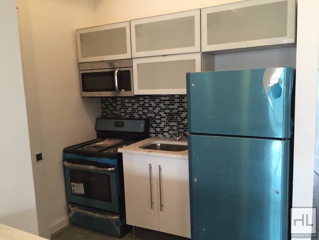 Foto del edificio - 1106 Halsey St