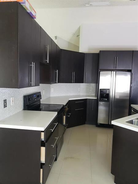 Foto del edificio - 10084 NW 2nd St