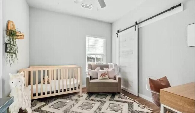 Building Photo - Come live in this brand new duplex in the ...
