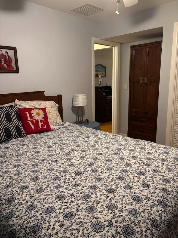 Foto del edificio - 11019-11126 126th Ave N