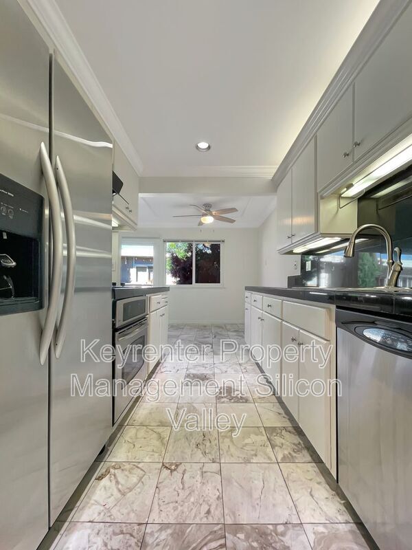 Building Photo - 1898 Meridian Ave