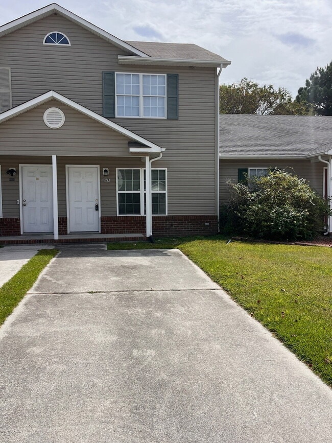 Building Photo - 1094 W Pueblo Dr