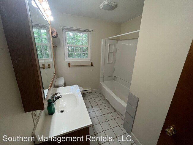 Foto del edificio - 4 br, 1.5 bath House - 13059 Cross Roads Ave