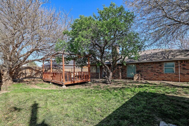 Foto del edificio - Beautiful 4 bedroom rental in Puckett West!