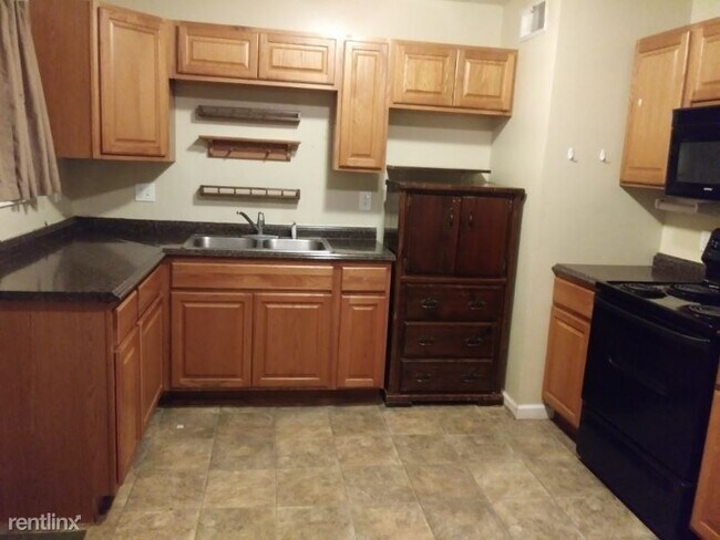 Foto del edificio - 3 br, 1 bath House - 1426 Plaza Pl
