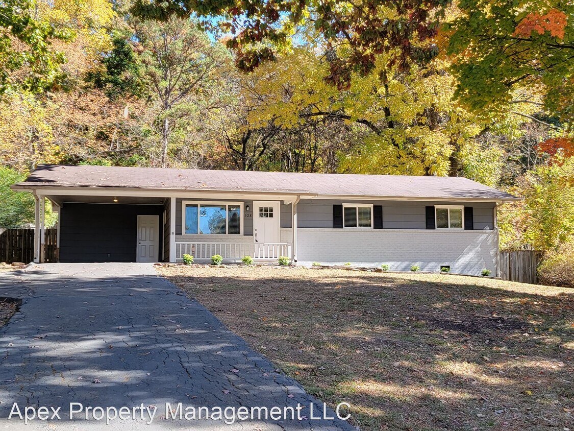 Foto principal - 3 br, 1.5 bath House - 328 Fox Road