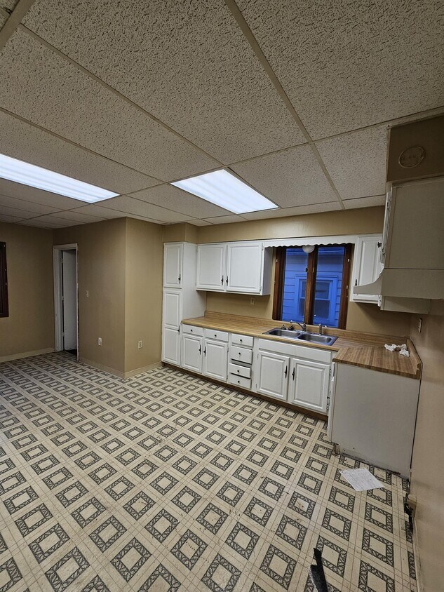 Building Photo - 2725 Livingston Ave