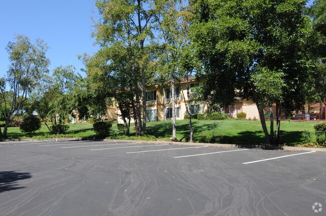 Building Photo - Placerville Apartments