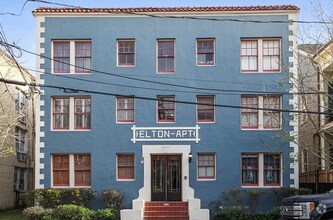 Building Photo - 3308 Prytania St