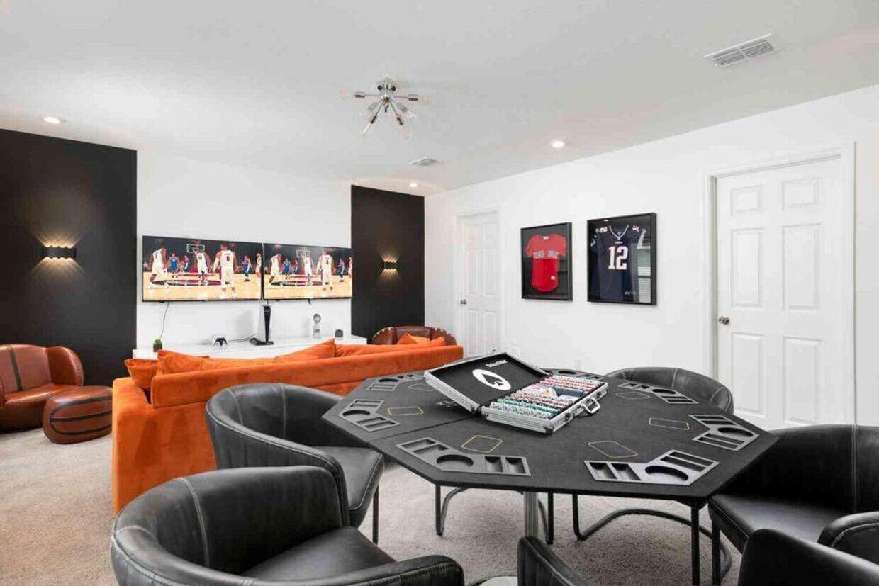 Primary Photo - 8953 Amelia Downs Trail