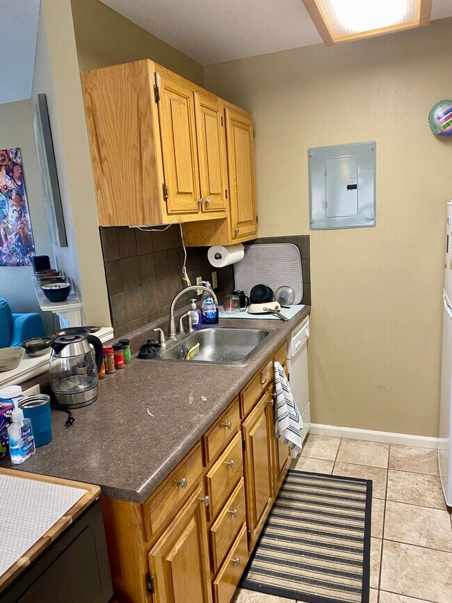 Foto del edificio - Super sunny & sweet 1 bedroom condo in the heart of Boulder