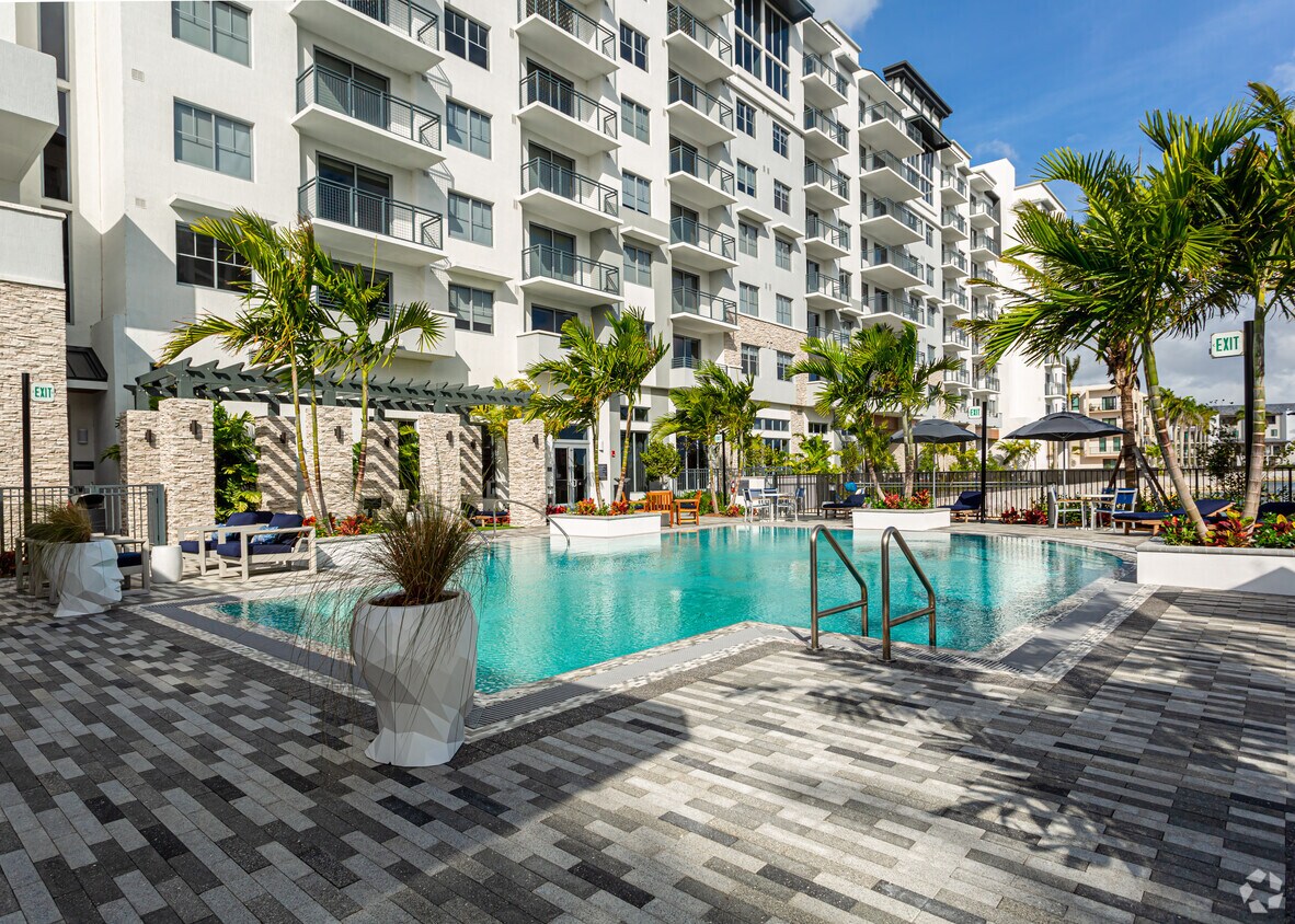 Allegro 55+ Apartments Doral, FL