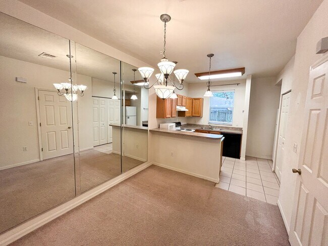 Building Photo - Victoria Station #134