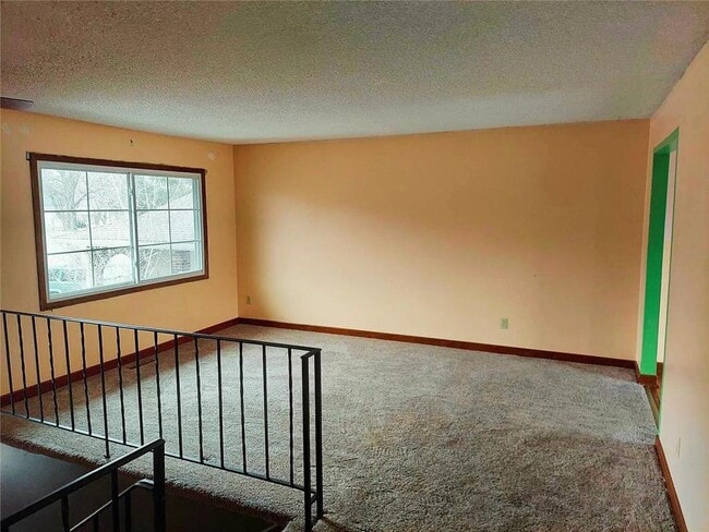 Foto del edificio - 94 108th Ave NW