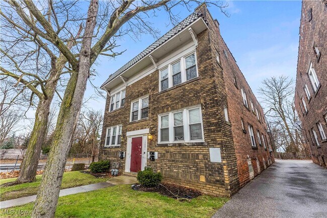 Foto del edificio - 13601 Othello Ave