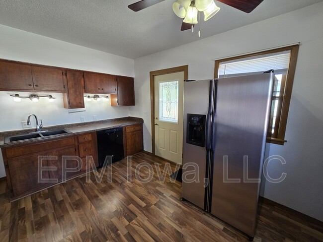 Foto del edificio - 2190 8th Ave