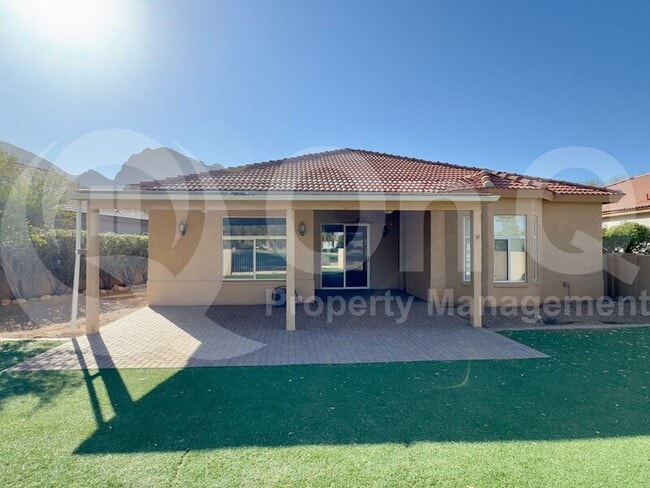 Building Photo - 249 E Desert Golf Pl