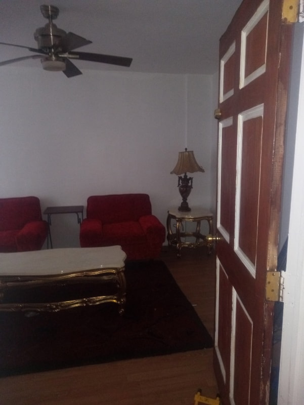 Building Photo - 29 Troy Ave