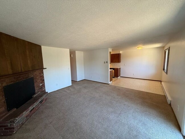 Building Photo - 3779 Iberis St NE