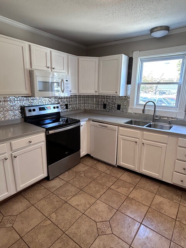 Foto principal - 409 Fairmont Ave