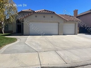 Building Photo - 39724 Milan Dr