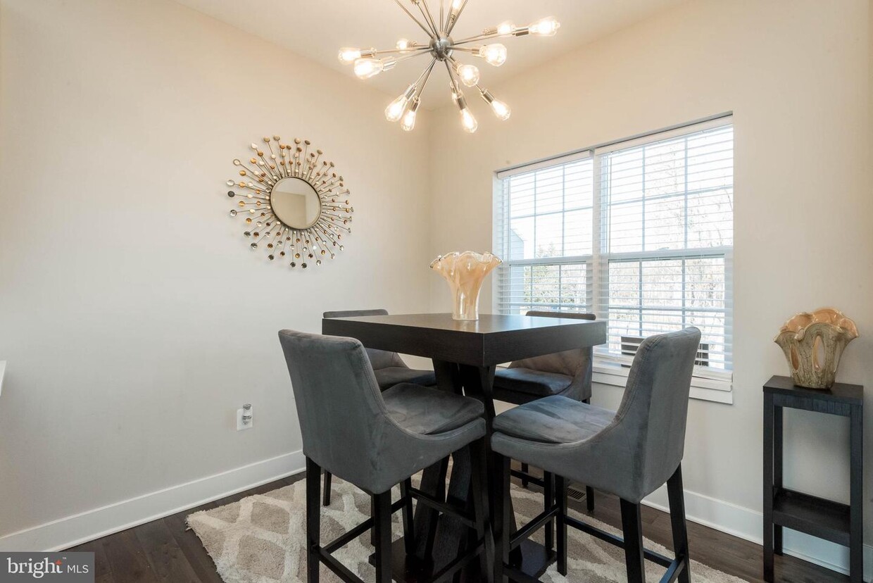 Foto principal - 7711 Lexington Ct