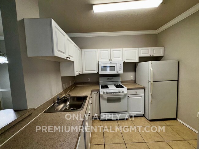 Foto del edificio - Spacious 2 Bed / 2 Bath Second-Floor Condo at Grand Reserve at Kirkman Park