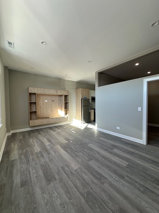 Foto del edificio - 5912 N Nashotah Ave