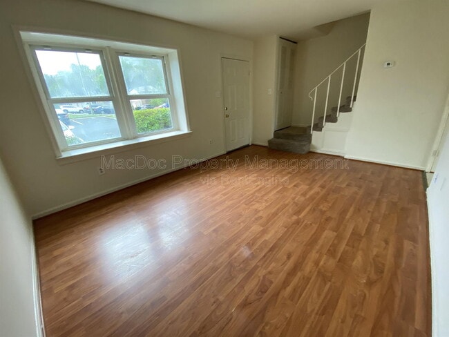 Building Photo - 809 Denton Cir