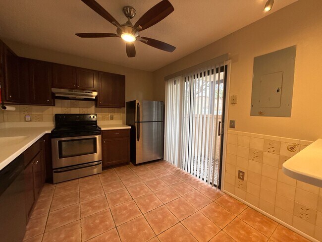 Foto del edificio - Easy Maintenance 2 Bedroom 2 Bath!