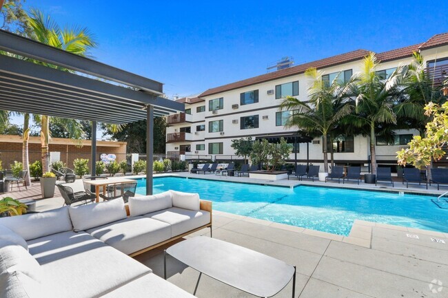 Sepulveda West Apartments