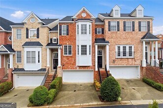 Building Photo - 319 Creekbank Way SE